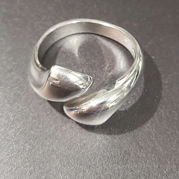 925 Sterling Silver Vintage Modernist Overlap Ring, Size 9 Unisex - Picture 2 of 9